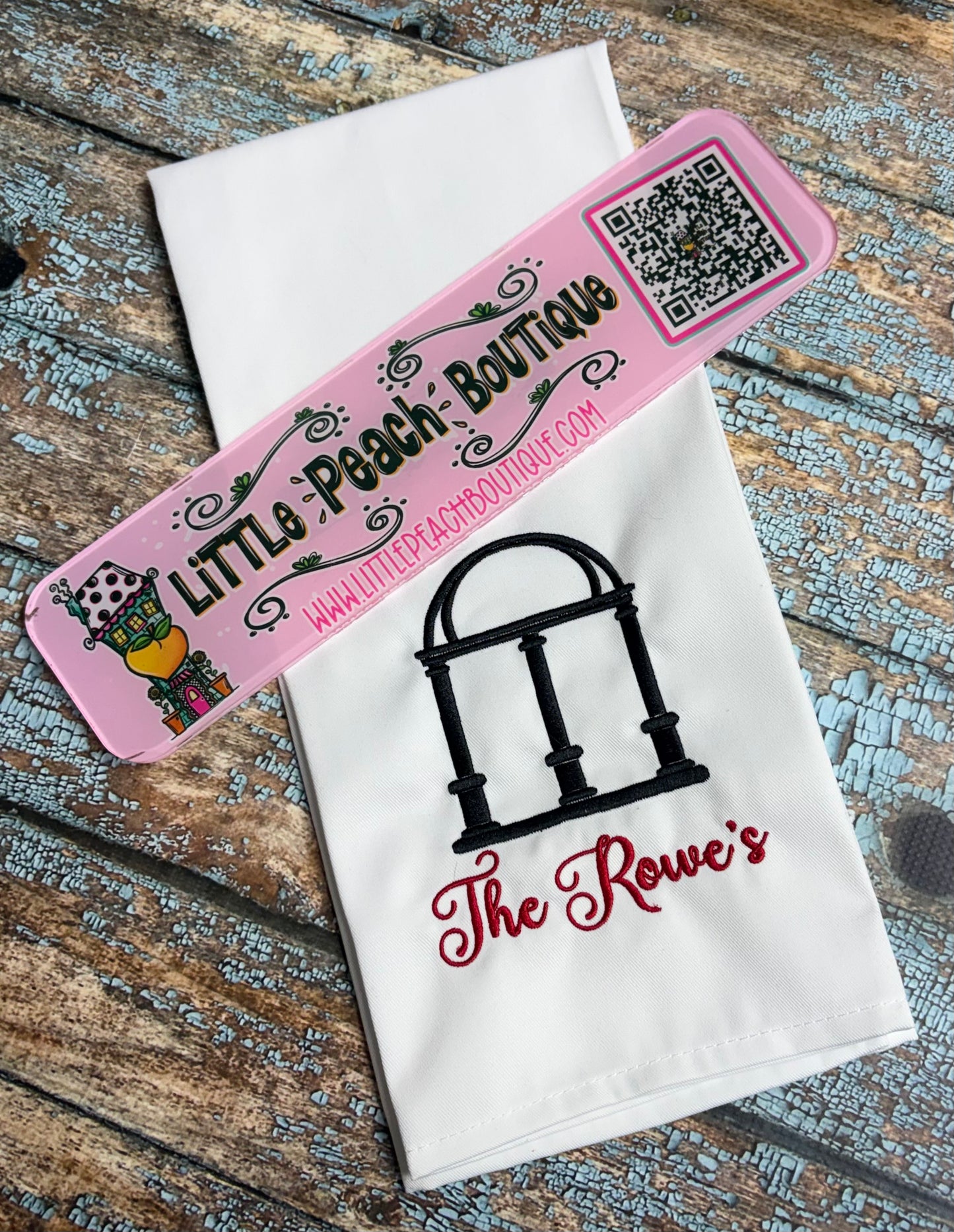 The Arch Embroidery Design